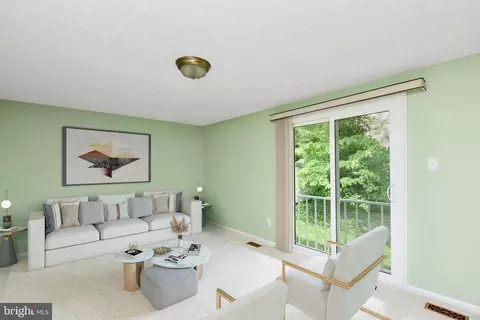 Living - 7818 Roundabout Way, Springfield, VA 22153 photo 2 of 4