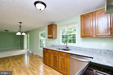 Kitchen - 7818 Roundabout Way, Springfield, VA 22153 photo 4 of 4