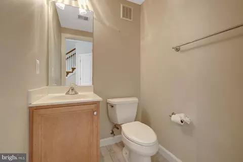 Other - 1650 Colonial Hills Dr, Mclean, VA 22102 photo 2 of 8
