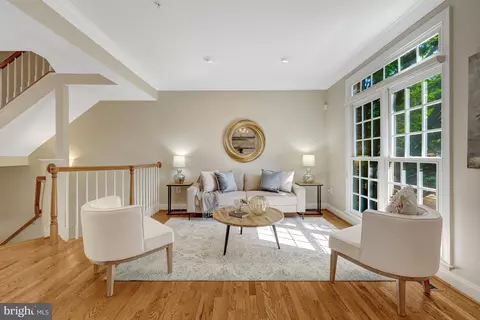Living - 1650 Colonial Hills Dr, Mclean, VA 22102 photo 3 of 3