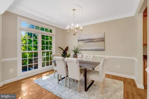Dining - 1650 Colonial Hills Dr, Mclean, VA 22102 photo 3 of 5