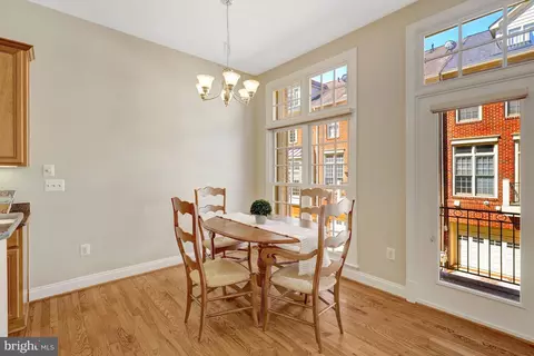 Dining - 1650 Colonial Hills Dr, Mclean, VA 22102 photo 2 of 5