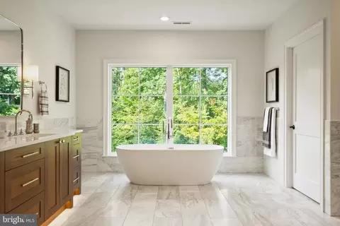 Bath - 8437 Sparger St, Mclean, VA 22102 photo 1 of 1
