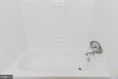 8485 Laurel Oak Dr, Springfield, VA 22153 photo 25