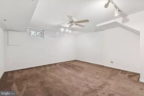 8485 Laurel Oak Dr, Springfield, VA 22153 photo 34