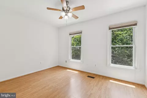 8485 Laurel Oak Dr, Springfield, VA 22153 photo 14