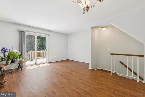 8485 Laurel Oak Dr, Springfield, VA 22153 photo 10