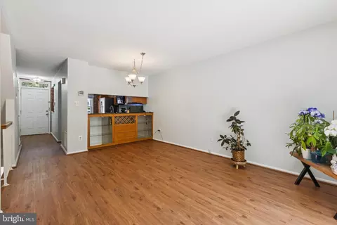 8485 Laurel Oak Dr, Springfield, VA 22153 photo 12