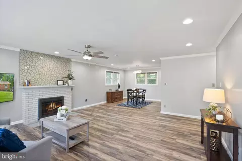 5634 Inverchapel Rd, Springfield, VA 22151 photo 16