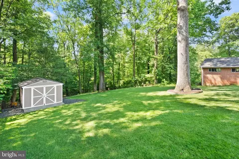 5634 Inverchapel Rd, Springfield, VA 22151 photo 12