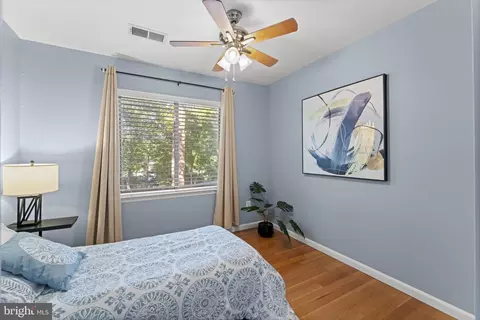 Bedroom - 11866 S Lakes Ct, Reston, VA 20191 photo 5 of 8