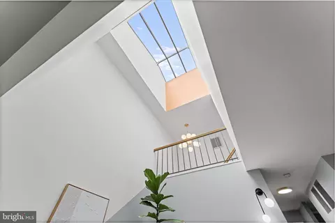 Entry Way - 11866 S Lakes Ct, Reston, VA 20191 photo 7 of 11