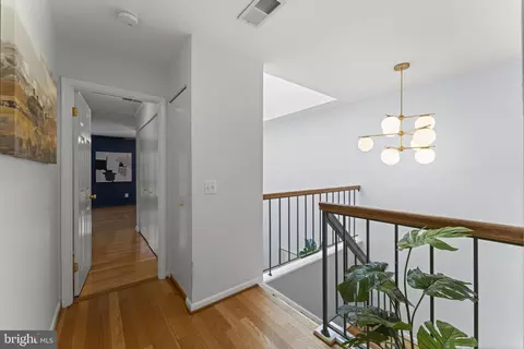 Entry Way - 11866 S Lakes Ct, Reston, VA 20191 photo 9 of 11