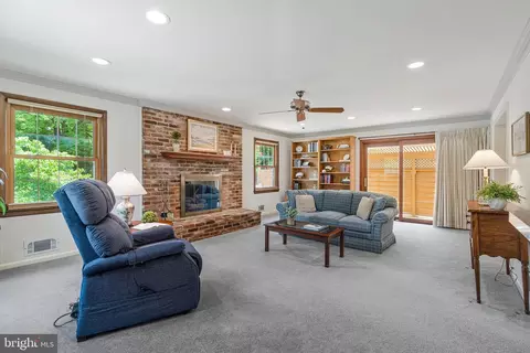1441 Colleen Ln, Mclean, VA 22101 photo 13