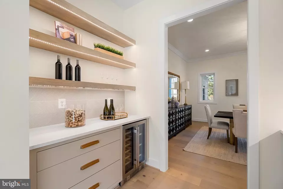 Entry Way - 8619 Redwood, Vienna, VA 22180 photo 2 of 6