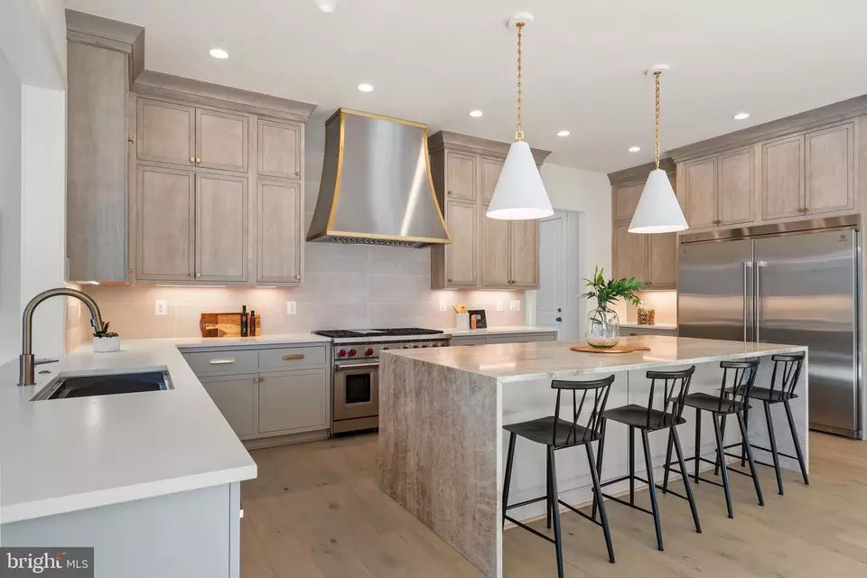 Kitchen - 8619 Redwood, Vienna, VA 22180 photo 2 of 3