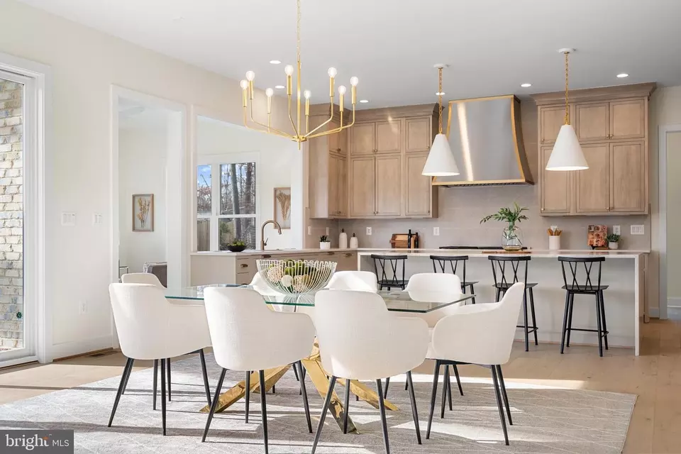 Dining - 8619 Redwood, Vienna, VA 22180 photo 3 of 5