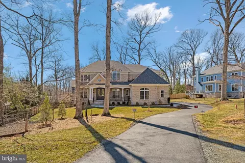 Exterior - 8619 Redwood, Vienna, VA 22180 photo 1 of 6