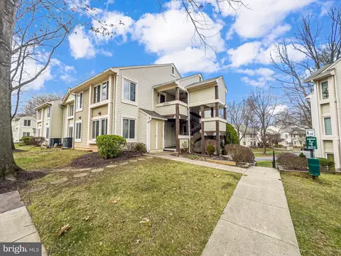 10320 Luria Commons Ct #3H, Burke, VA 22015