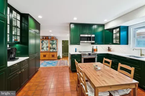 Kitchen - 8510 Oakford Dr, Springfield, VA 22152 photo 3 of 3