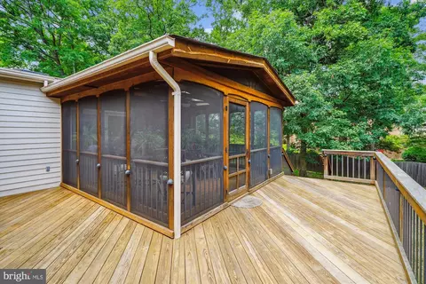 Exterior - 8510 Oakford Dr, Springfield, VA 22152 photo 8 of 8
