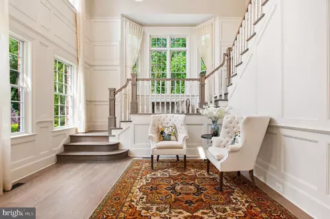 Entry Way - 6804 Benjamin St, Mclean, VA 22101 photo 4 of 11