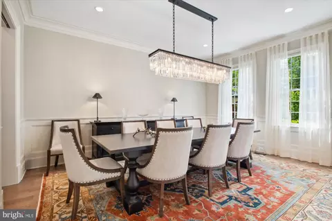 Dining - 6804 Benjamin St, Mclean, VA 22101 photo 5 of 8