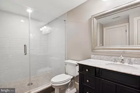 Bath - 6804 Benjamin St, Mclean, VA 22101 photo 7 of 7