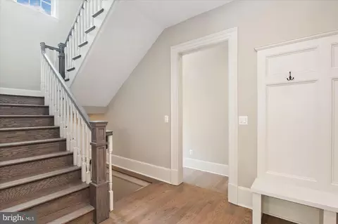 Entry Way - 6804 Benjamin St, Mclean, VA 22101 photo 11 of 11