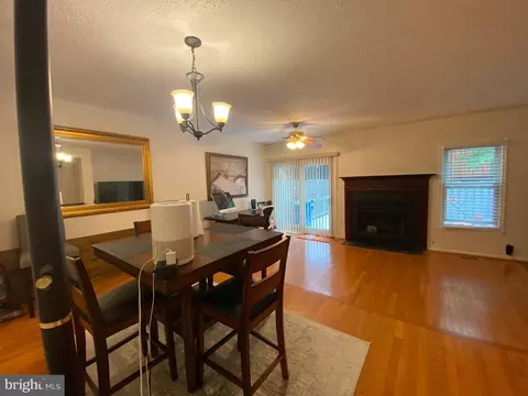 7225 Kousa Ln, Springfield, VA 22152 photo 8