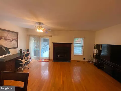 7225 Kousa Ln, Springfield, VA 22152 photo 10