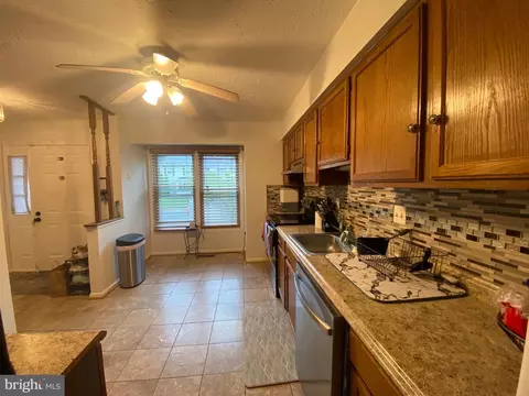 7225 Kousa Ln, Springfield, VA 22152 photo 5