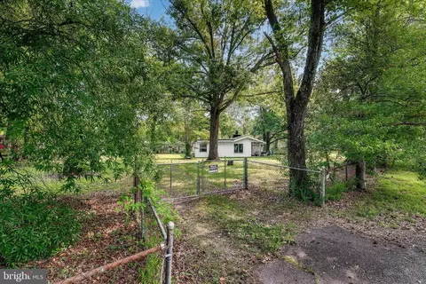 7626 Wiley Dr, Lorton, VA 22079