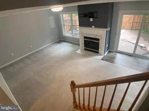 Living - 8726 Wadebrook Ter, Springfield, VA 22153 photo 9 of 14