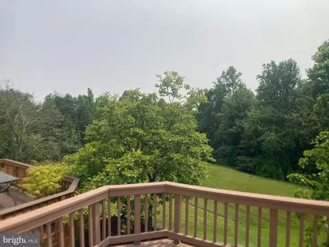 Exterior - 8726 Wadebrook Ter, Springfield, VA 22153 photo 7 of 7