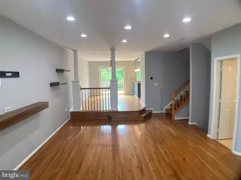 Living - 8726 Wadebrook Ter, Springfield, VA 22153 photo 2 of 14