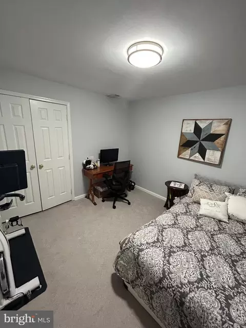 Bedroom - 8726 Wadebrook Ter, Springfield, VA 22153 photo 11 of 12
