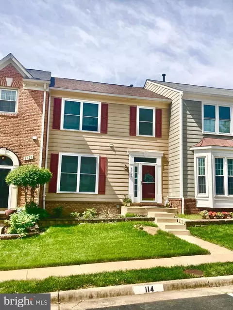 8726 Wadebrook Ter, Springfield, VA 22153