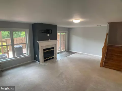 Living - 8726 Wadebrook Ter, Springfield, VA 22153 photo 13 of 14