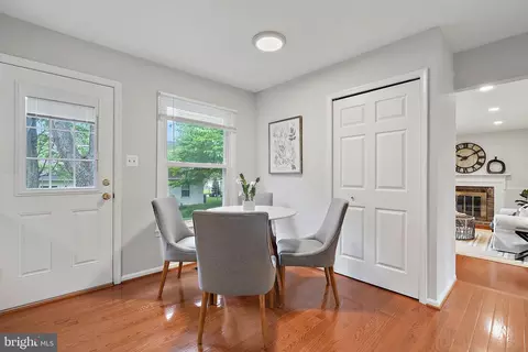 7109 Sontag Way, Springfield, VA 22153 photo 12