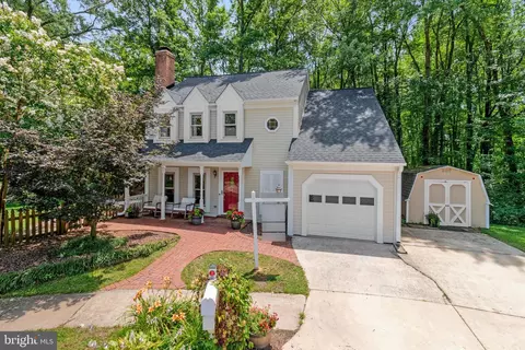 6943 Deer Run Dr, Alexandria, VA 22306
