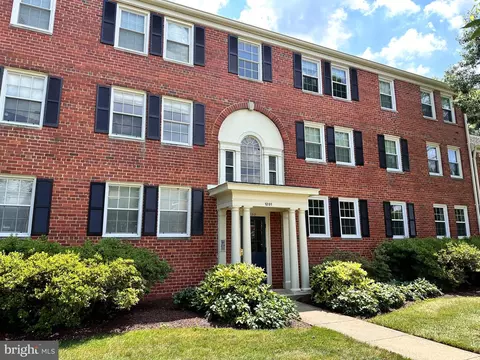 1201 Belle View Blvd #A2, Alexandria, VA 22307