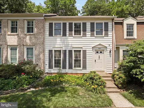9664 Masterworks Dr, Vienna, VA 22181