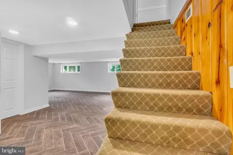 6809 Braddock Rd, Springfield, VA 22151 photo 32