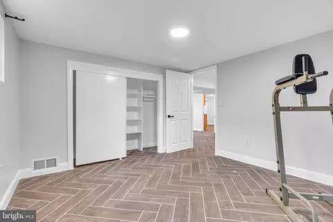 6809 Braddock Rd, Springfield, VA 22151 photo 39