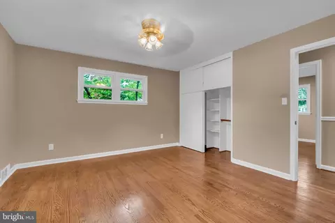 6809 Braddock Rd, Springfield, VA 22151 photo 28