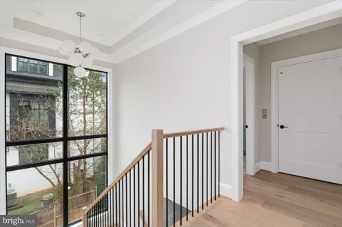 Entry Way - 7008 Arbor Ln, Mclean, VA 22101 photo 9 of 11