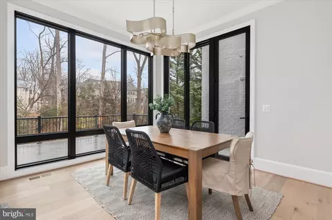 Dining - 7008 Arbor Ln, Mclean, VA 22101 photo 5 of 9