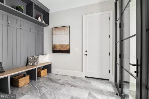 Entry Way - 7008 Arbor Ln, Mclean, VA 22101 photo 4 of 11