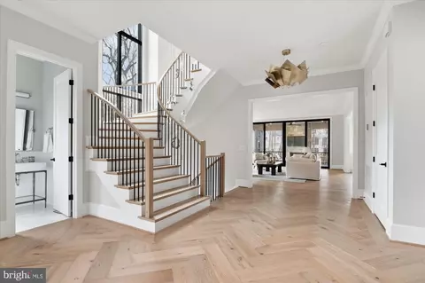 Entry Way - 7008 Arbor Ln, Mclean, VA 22101 photo 1 of 11